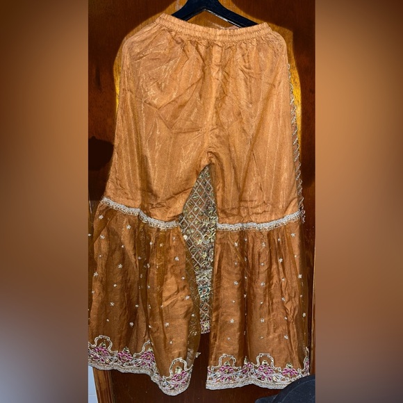 Malhaar Orange Gharara 3 Piece Size 36 - Picture 4 of 6